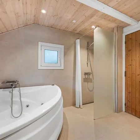 Holiday home Yuma - 1km From The Sea In Western Jutland By Interhome