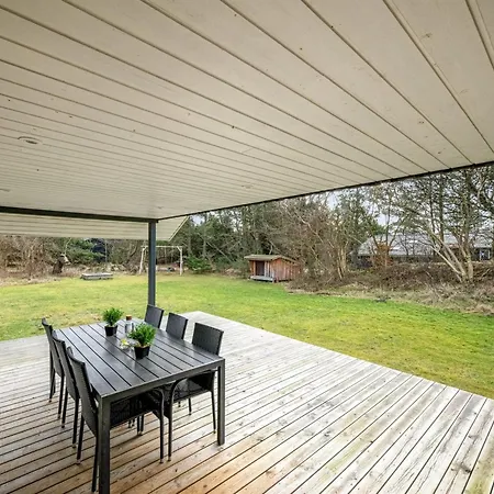 Yuma - 1km From The Sea By Interhome Feriehus